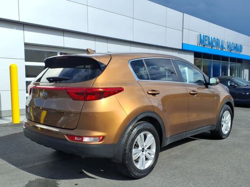Used 2017 Kia Sportage LX image 7