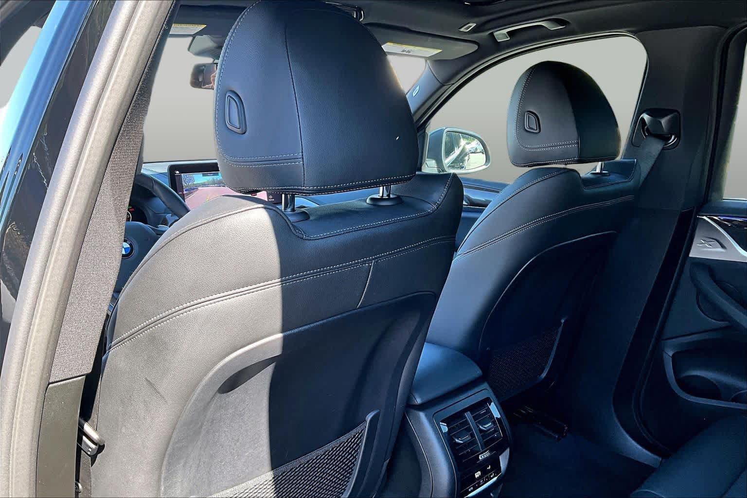 Used 2023 BMW X3 sDrive30i w/ Premium Package w/ZPA RWD image 22
