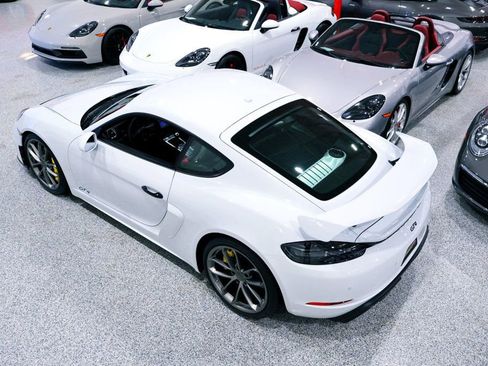 Used 2023 Porsche 718 Cayman GT4 image 9
