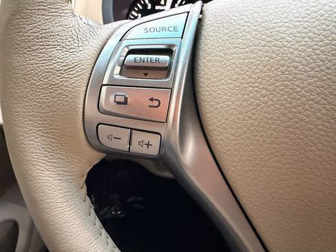 Used 2015 Nissan Altima 2.5 SL w/ Technology Package FWD image 23