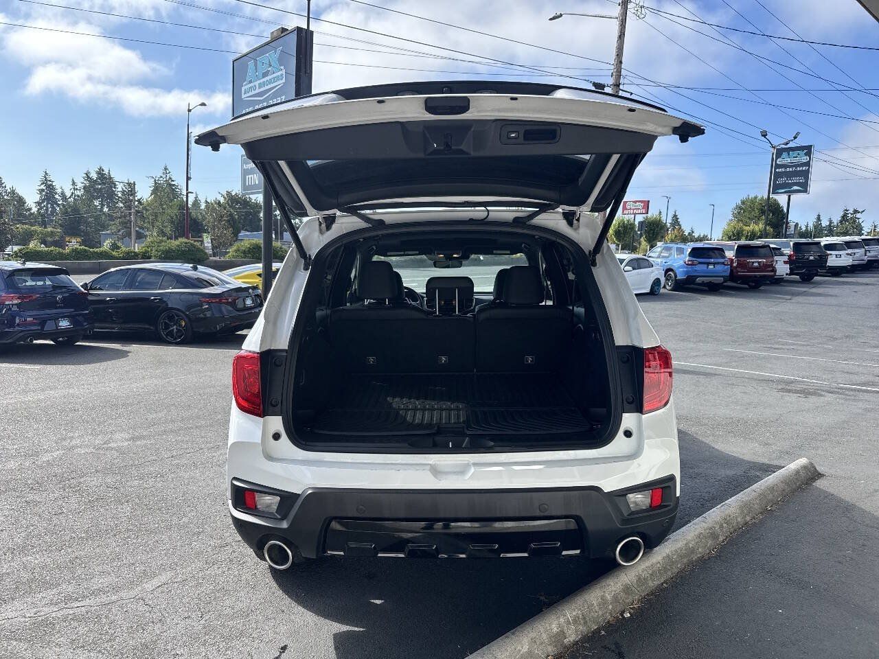 Used 2023 Honda Passport Elite image 6