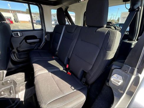 Used 2020 Jeep Wrangler Unlimited Sport image 24