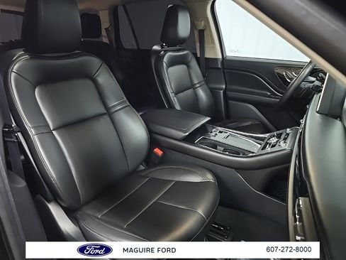 Used 2022 Lincoln Aviator AWD w/ Elements Package image 14