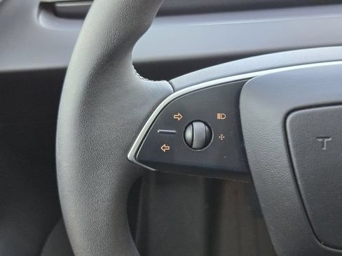 Used 2025 Tesla Model 3 Long Range RWD image 11