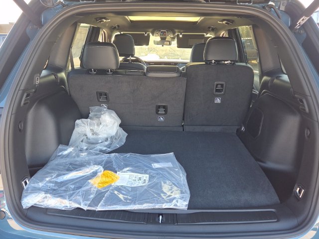 New 2027 Jeep Grand Cherokee Limited RWD image 11