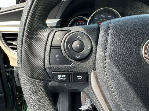Used 2015 Toyota Corolla LE FWD image 18