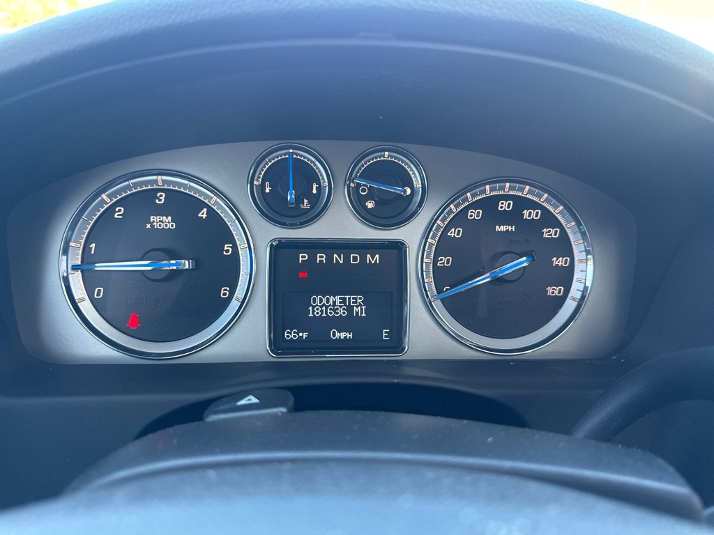 Used 2013 Cadillac Escalade Premium AWD/4WD image 22