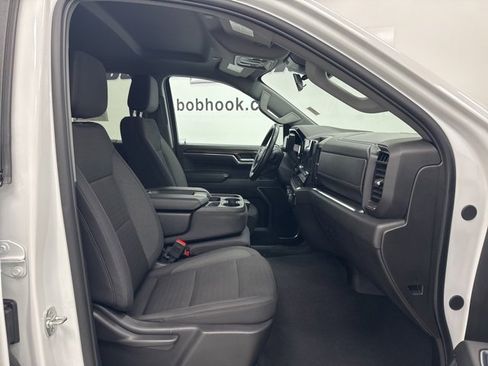 Used 2025 Chevrolet Silverado 1500 LT image 31