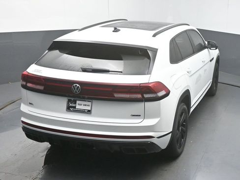 New 2026 Volkswagen Atlas Cross Sport SEL R-Line image 47