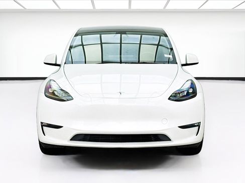 Used 2025 Tesla Model Y Long Range AWD/4WD image 2