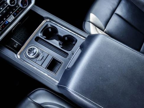 Used 2024 Ford Expedition Max XLT image 37