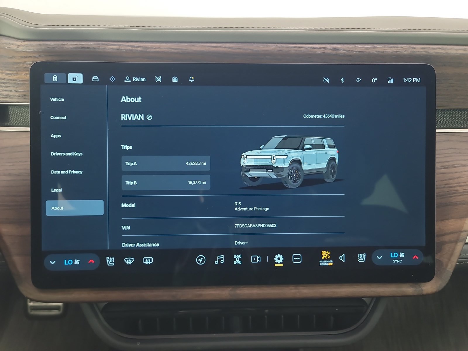 Used 2023 Rivian R1S Adventure Quad AWD/4WD image 29