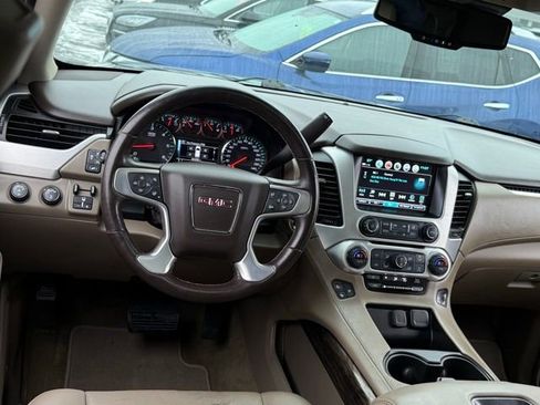 Used 2019 GMC Yukon XL SLT w/ Open Road Package image 8