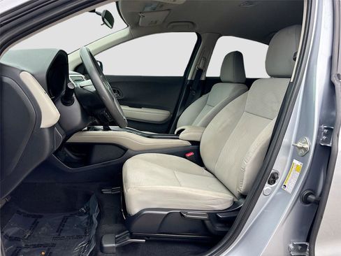 Used 2019 Honda HR-V LX image 20