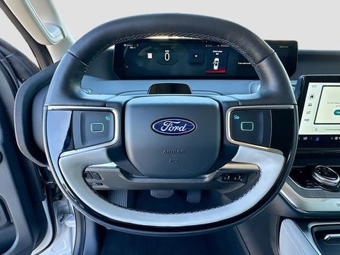 Certified 2025 Ford Expedition Max Platinum w/ Platinum Ultimate Package image 11