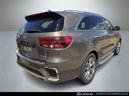 Used 2019 Kia Sorento SX image 3