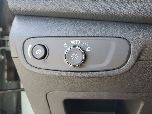 New 2026 Chevrolet TrailBlazer LT w/ Convenience Package FWD image 24
