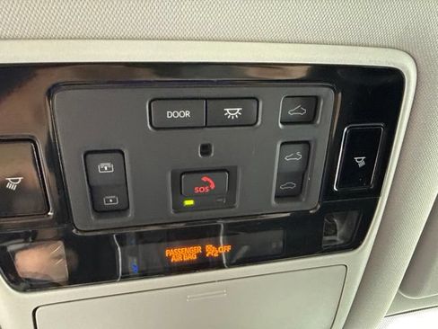 Used 2025 Toyota Grand Highlander AWD Hybrid image 26
