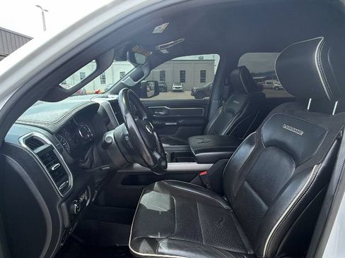 Used 2021 RAM 1500 Laramie w/ Sport Appearance Package AWD/4WD image 23