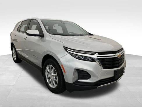 Used 2022 Chevrolet Equinox LT w/ LPO, Floor Liner Package image 7