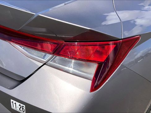 Used 2023 Hyundai Elantra SEL w/ Convenience Package image 26