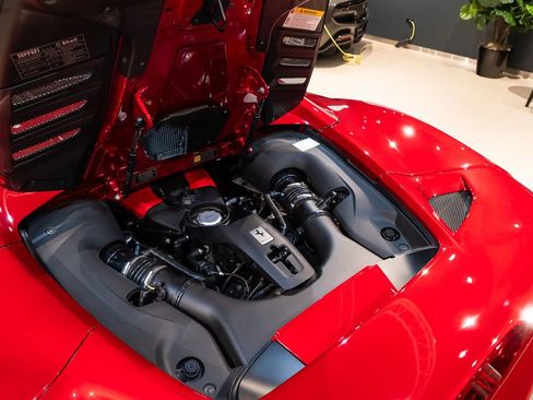 Used 2023 Ferrari F8 Tributo image 20