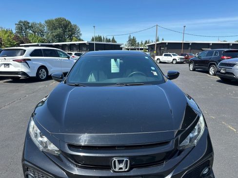 Used 2018 Honda Civic Sport image 22