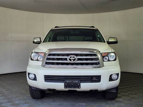 Used 2011 Toyota Sequoia Platinum AWD/4WD image 2