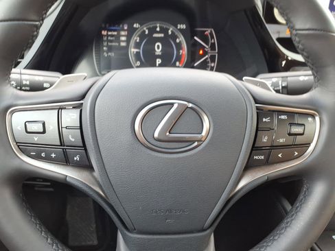 Certified 2024 Lexus ES 350 w/ Premium Package image 8