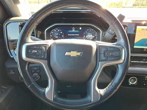 Used 2022 Chevrolet Silverado 1500 LT image 19