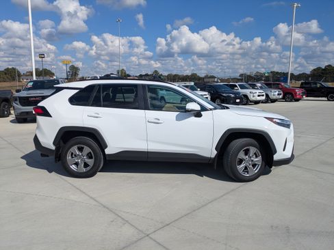 Certified 2025 Toyota RAV4 XLE image 8