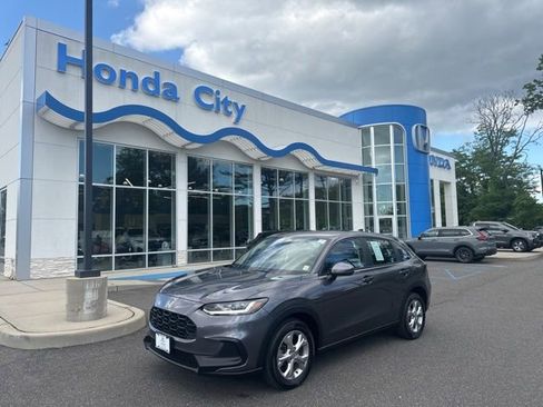 Used 2023 Honda HR-V LX image 2