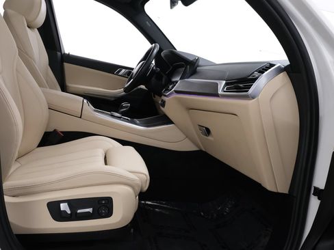 Used 2022 BMW X5 xDrive40i w/ Premium Package AWD/4WD image 42