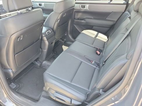 Certified 2025 Hyundai Santa Fe SEL FWD image 24