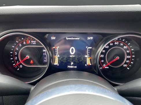 Used 2021 Jeep Gladiator Mojave w/ Cold Weather Group image 22