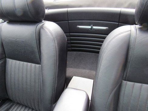 Used 2005 Ford Thunderbird Deluxe RWD image 20