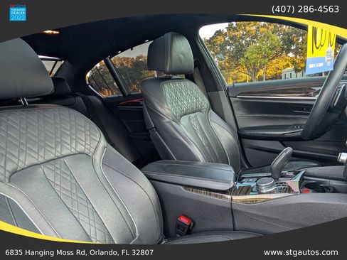 Used 2017 BMW 530i xDrive image 27