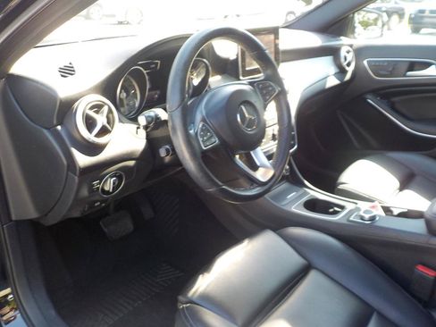 Used 2017 Mercedes-Benz GLA 250 image 11