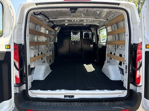 Used 2025 Ford Transit 250 Low Roof RWD image 22