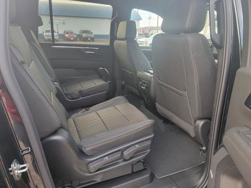 New 2026 Chevrolet Suburban High Country AWD/4WD image 15