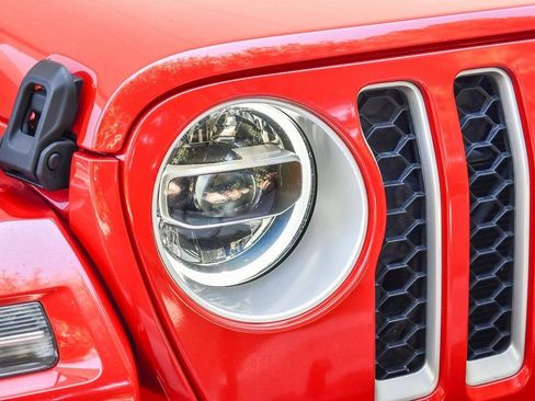 Used 2021 Jeep Wrangler Unlimited Sahara w/ Safety Group image 8