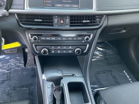 Used 2018 Kia Optima S image 24