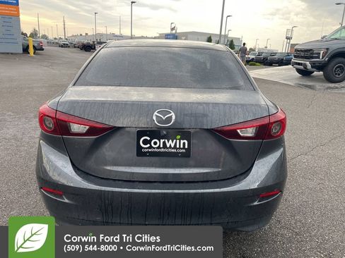 Used 2015 MAZDA MAZDA3 i SV FWD image 9