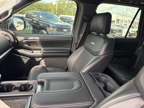 Used 2025 Ford Expedition Max Platinum w/ Stealth Performance Package AWD/4WD image 12