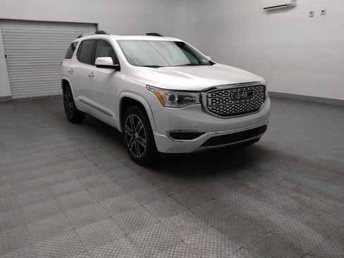 Used 2019 GMC Acadia Denali w/ Technology Package AWD/4WD image 13