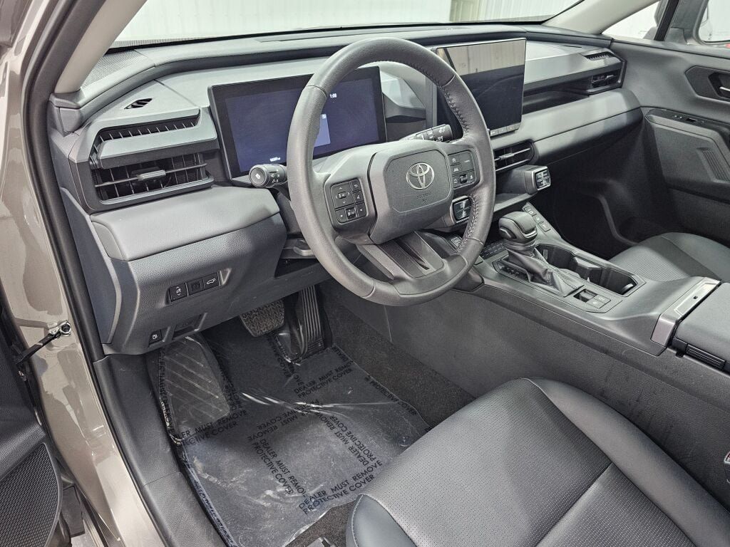 Used 2026 Toyota RAV4 XLE Premium AWD/4WD image 25