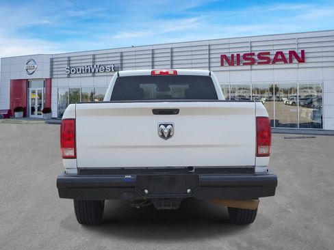 Used 2013 RAM 2500 Tradesman w/ Chrome Appearance Group RWD image 5