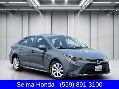 Used 2025 Toyota Corolla LE FWD image 1