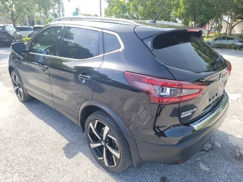 Used 2022 Nissan Rogue Sport SL AWD/4WD image 3