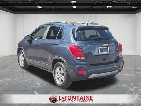 Used 2018 Chevrolet Trax LT FWD image 3